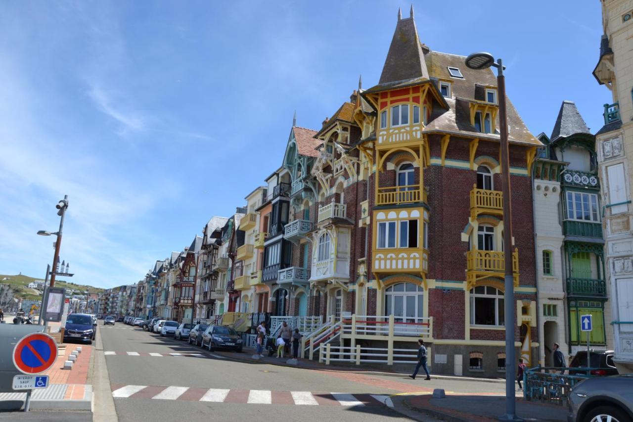 B&B Hotel Le Treport Friville Экстерьер фото