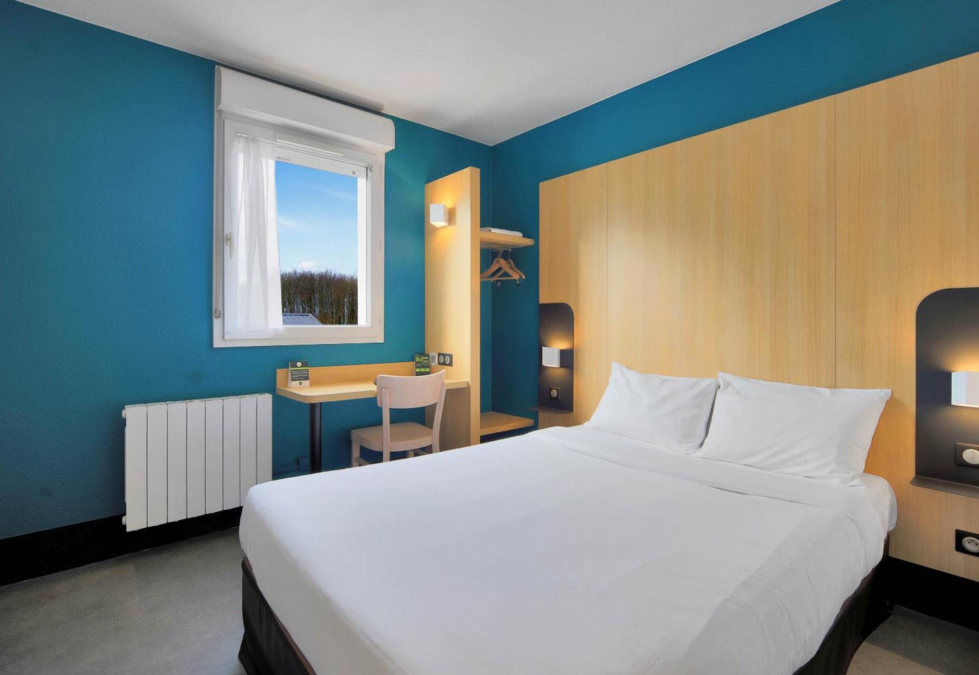 B&B Hotel Le Treport Friville Экстерьер фото
