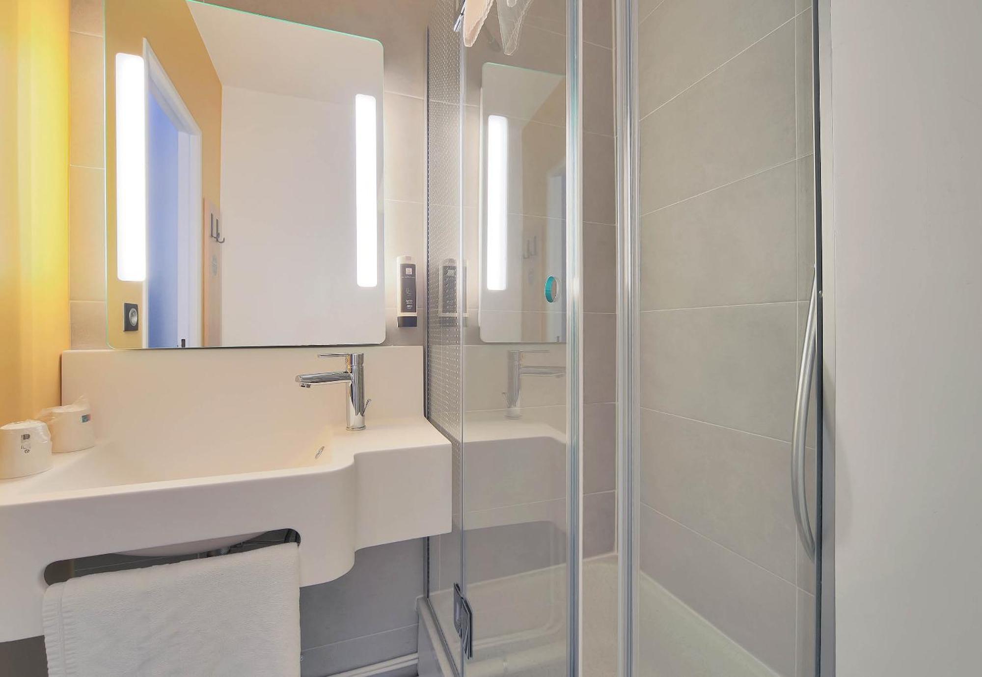 B&B Hotel Le Treport Friville Экстерьер фото